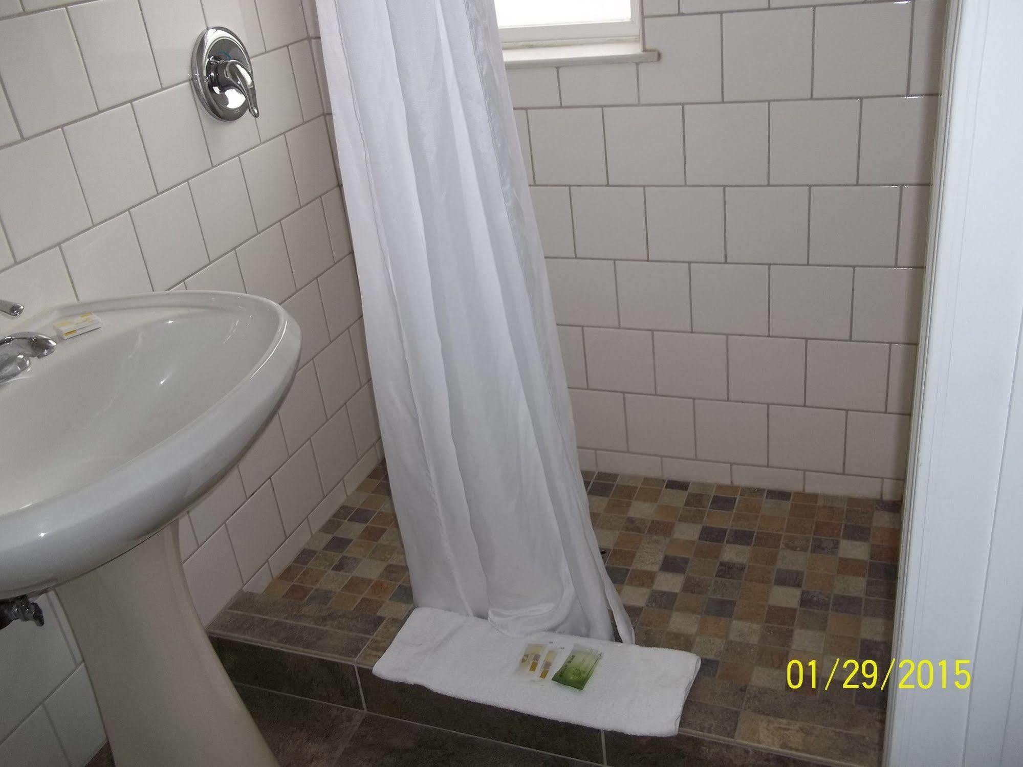Selkirk Motel Colville Екстериор снимка