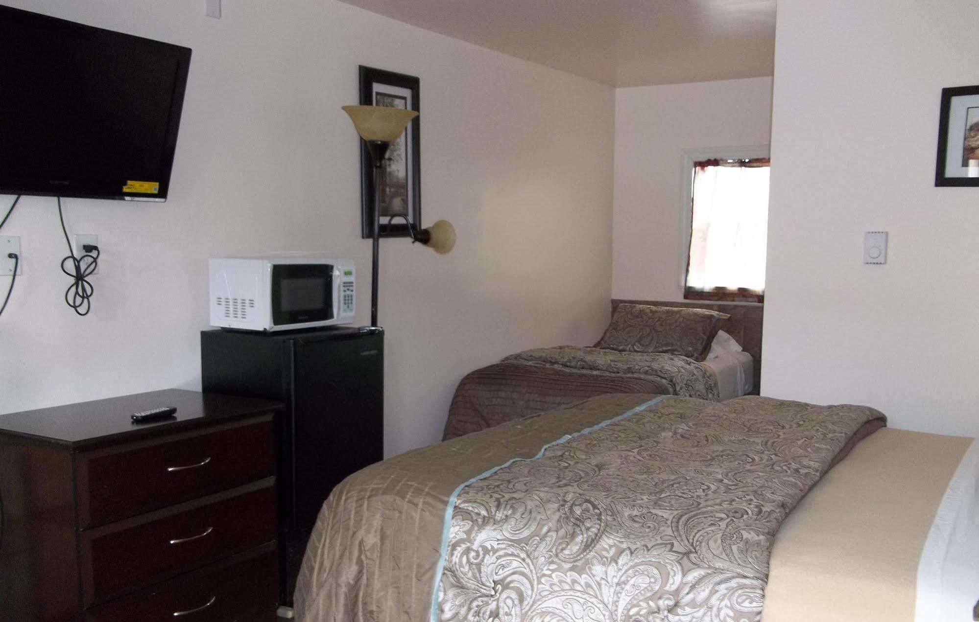 Selkirk Motel Colville Екстериор снимка