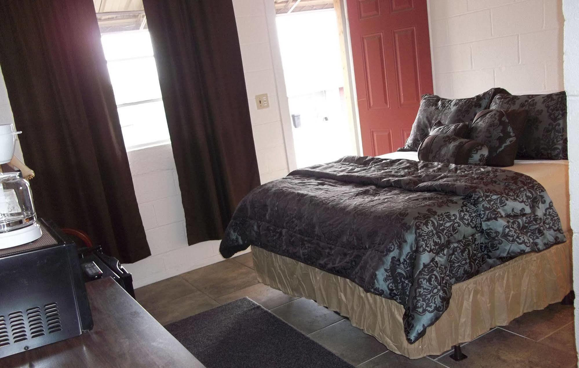 Selkirk Motel Colville Екстериор снимка