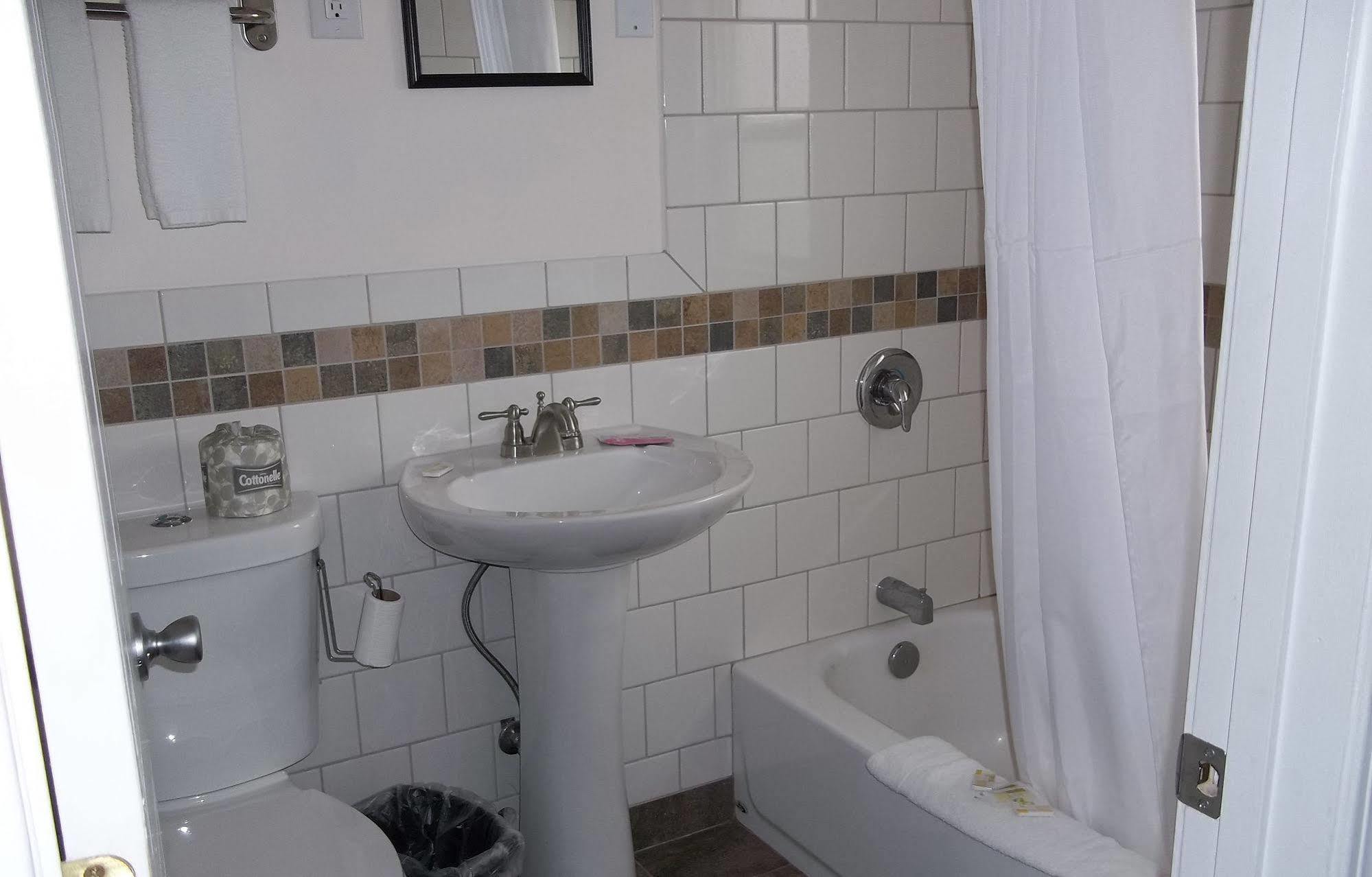 Selkirk Motel Colville Екстериор снимка