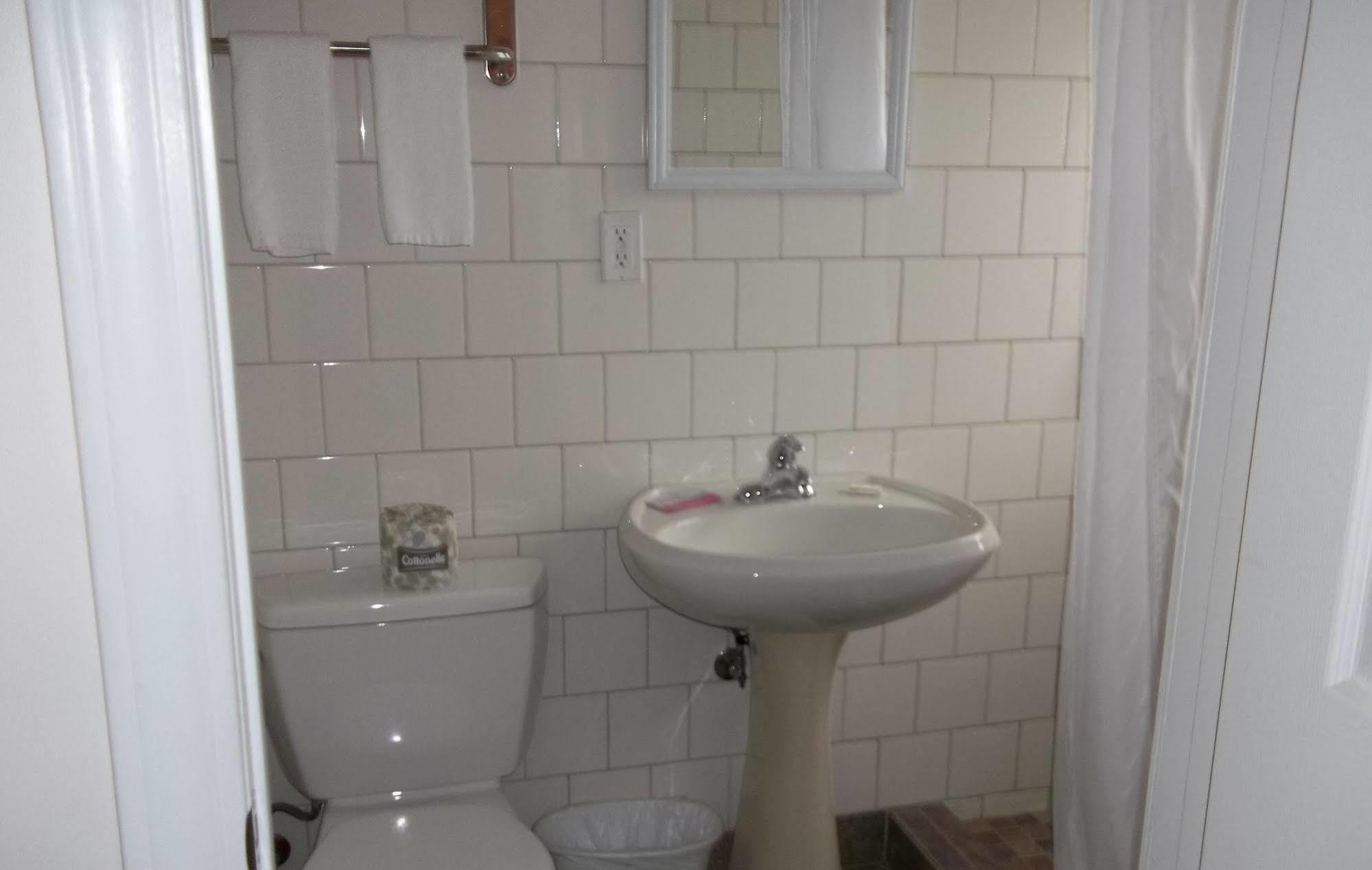 Selkirk Motel Colville Екстериор снимка