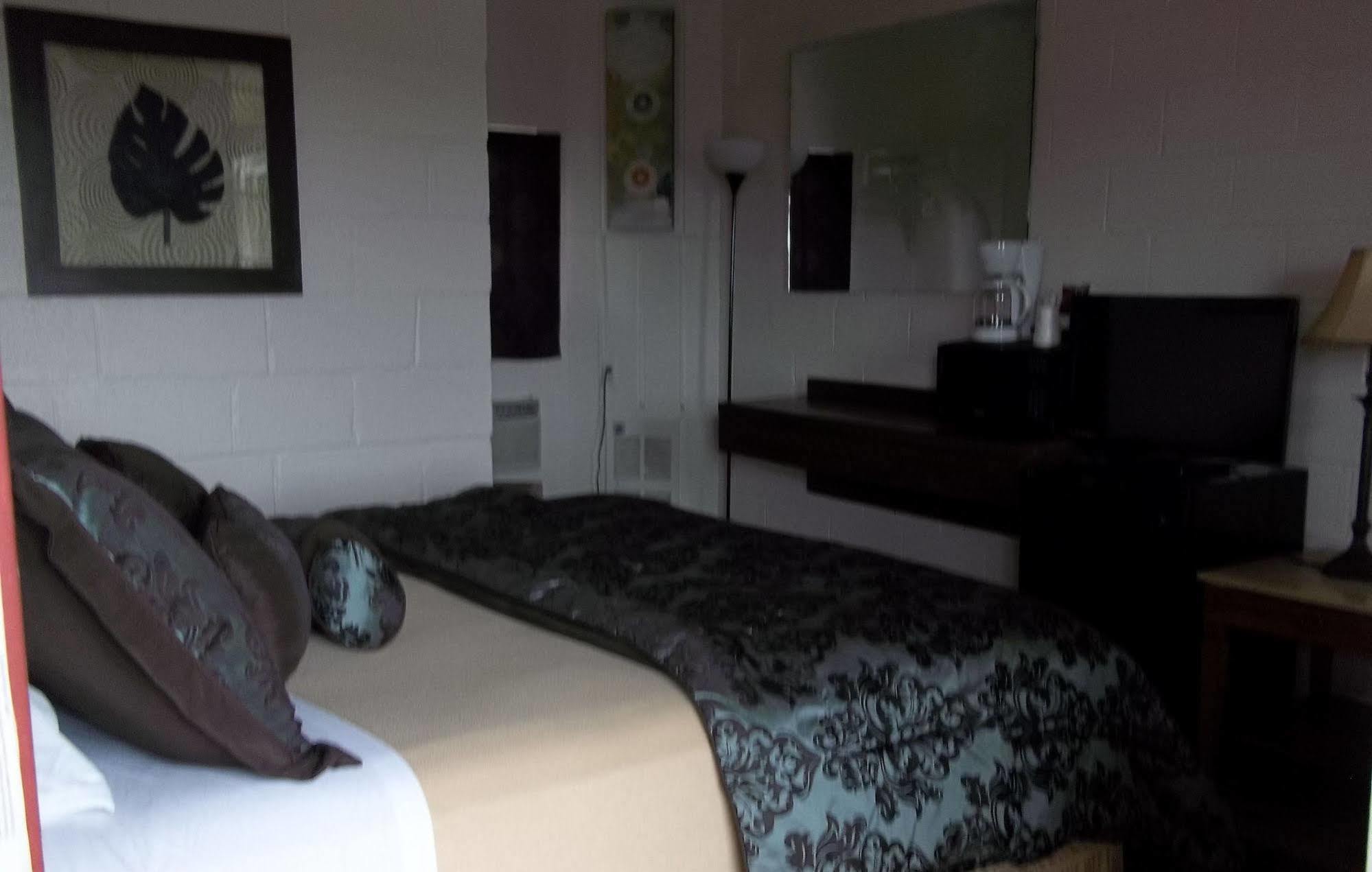 Selkirk Motel Colville Екстериор снимка